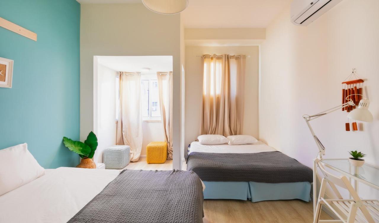 4 Bedroom Apartment On The Beach Tel Aviv Buitenkant foto